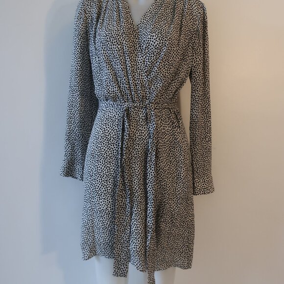 Women L'Agence Diego White Black Heart Print Long Sleeve Silk Faux Wrap Dress 8 - Picture 10 of 14